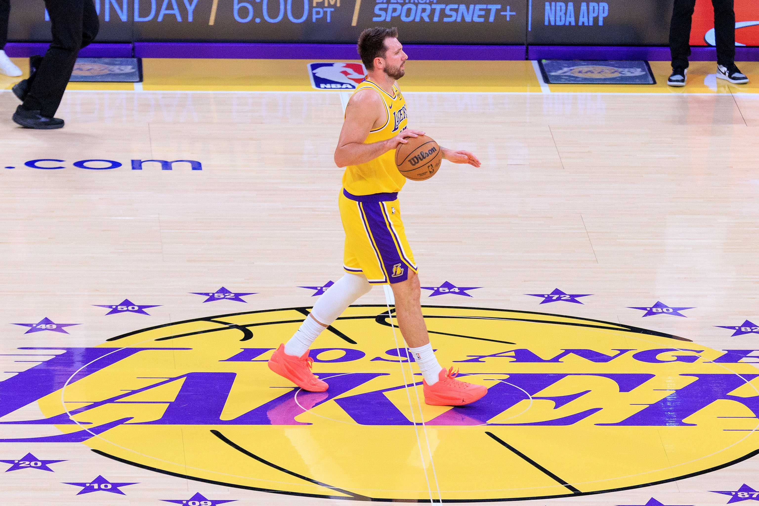 云开体育官网-东契奇生涯第100场30+10助 历史第4人 仅次于大O&amp;哈登&amp;詹姆斯